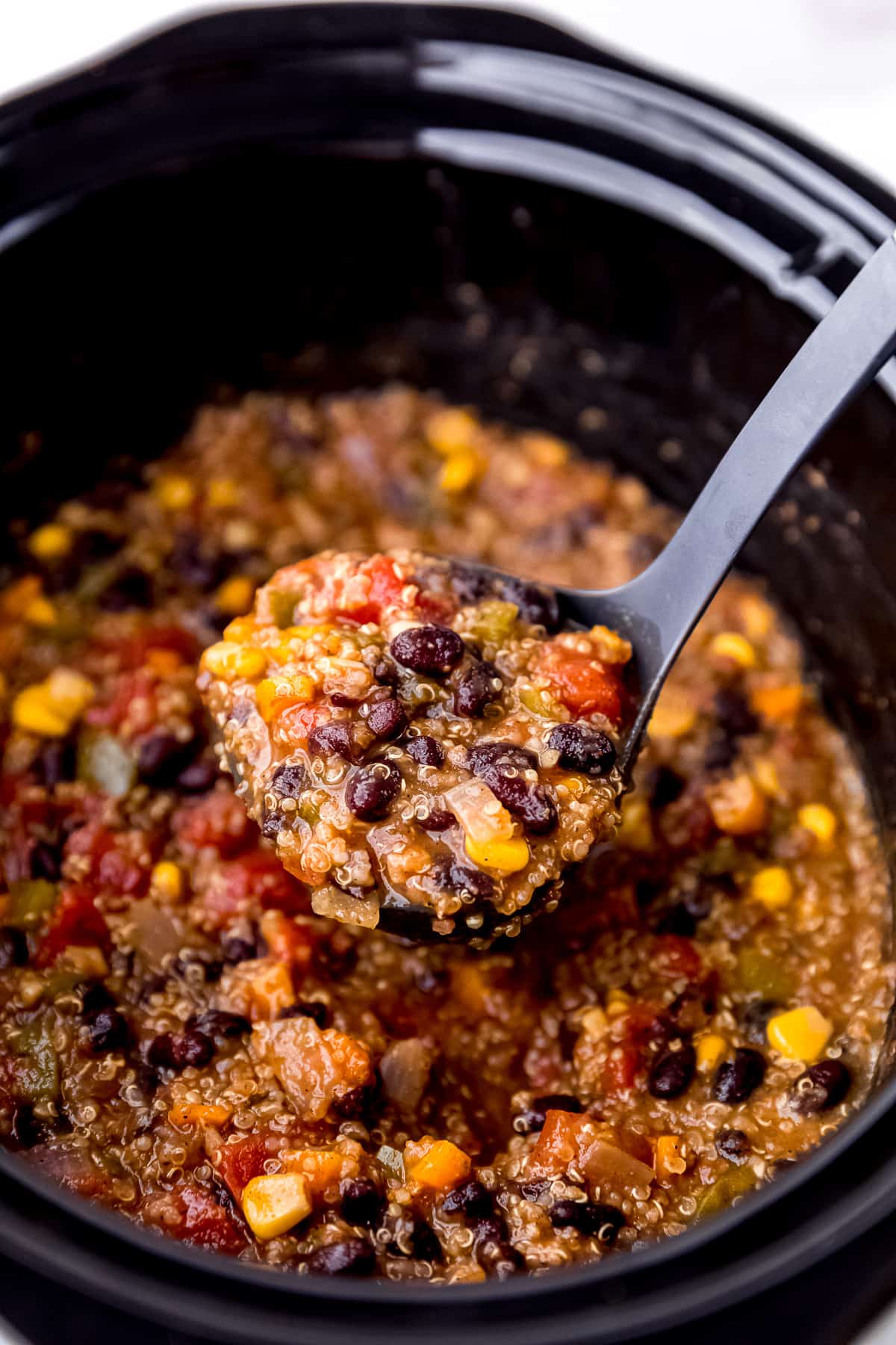 Quick Prep Vegan Slow Cooker Chili: Hearty & Holiday Ready